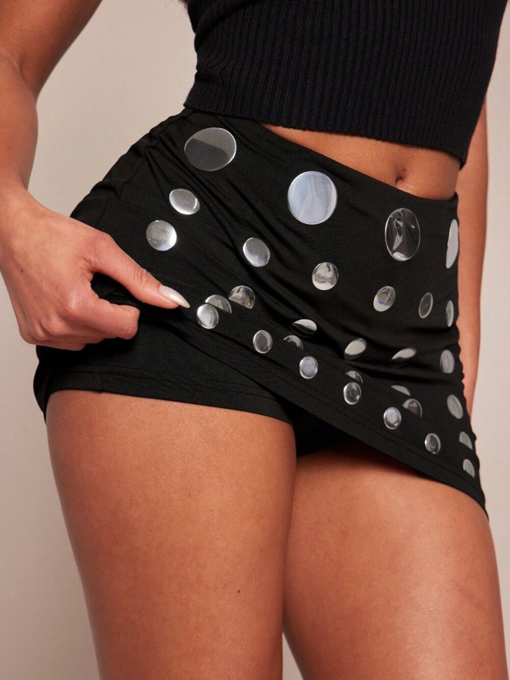 Black Sexy Women's metal Polka Dot Mini Bodycon Skirt - Picture 4 of 8